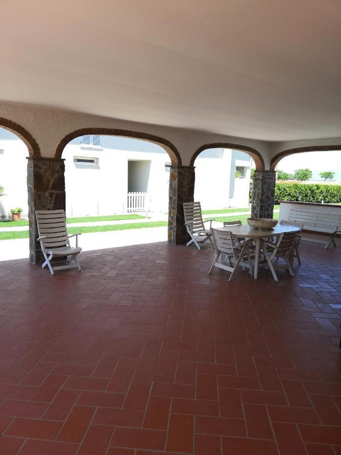 Casa Mari Bed & Breakfast Principina Terra Exterior photo